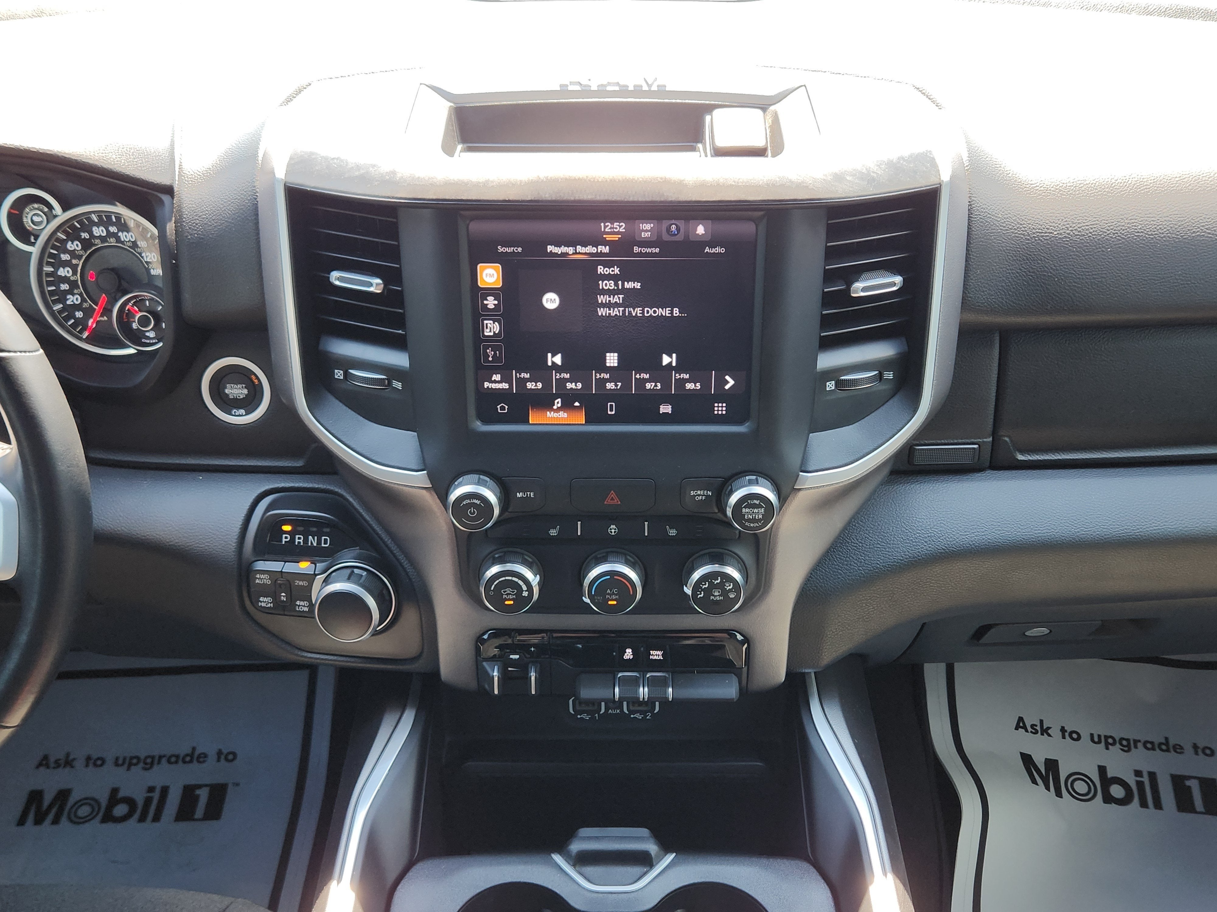 2023 RAM 1500 Big Horn Crew Cab 4x4 5'7" Box
