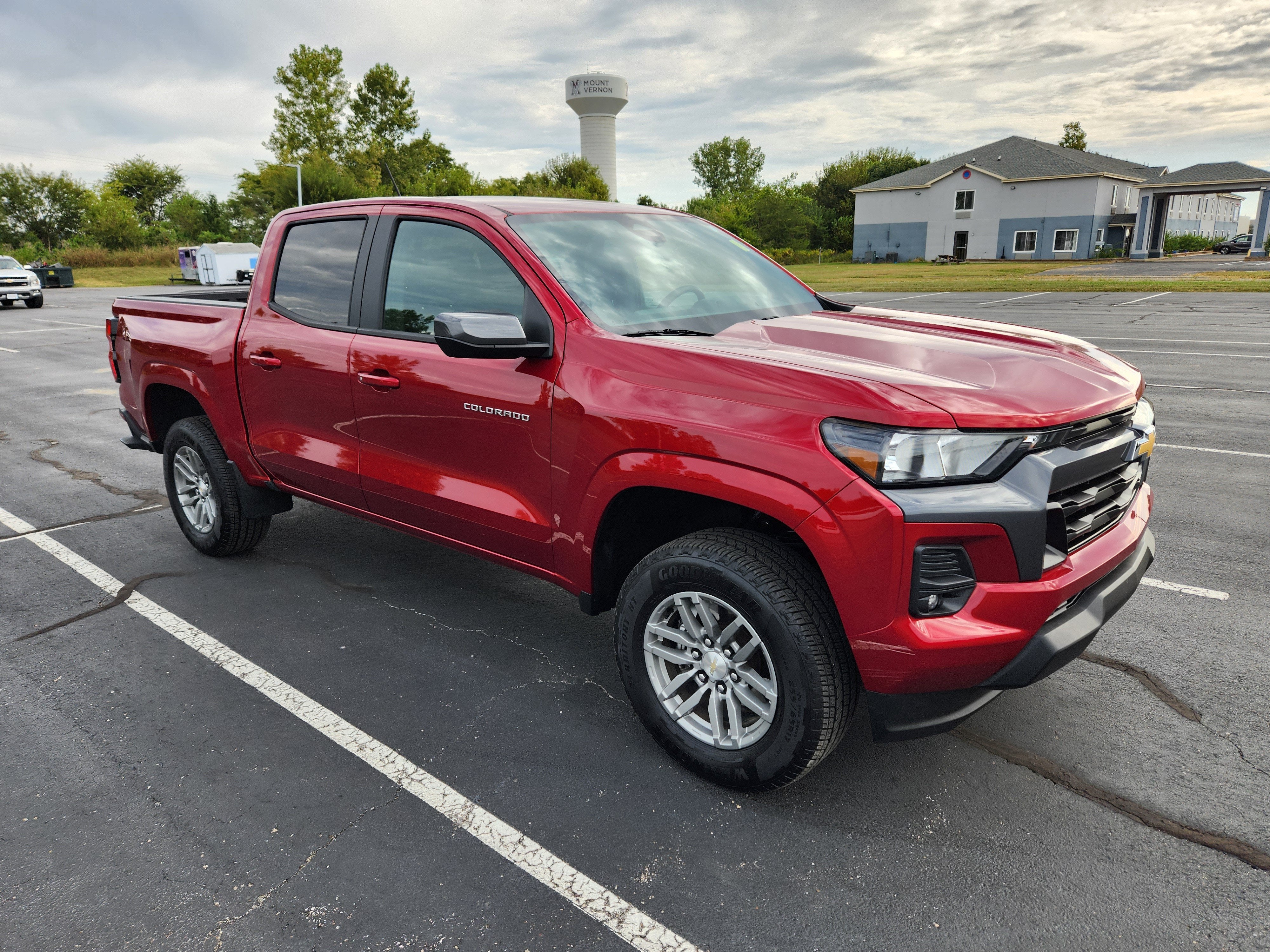 2024 Chevrolet Colorado LT