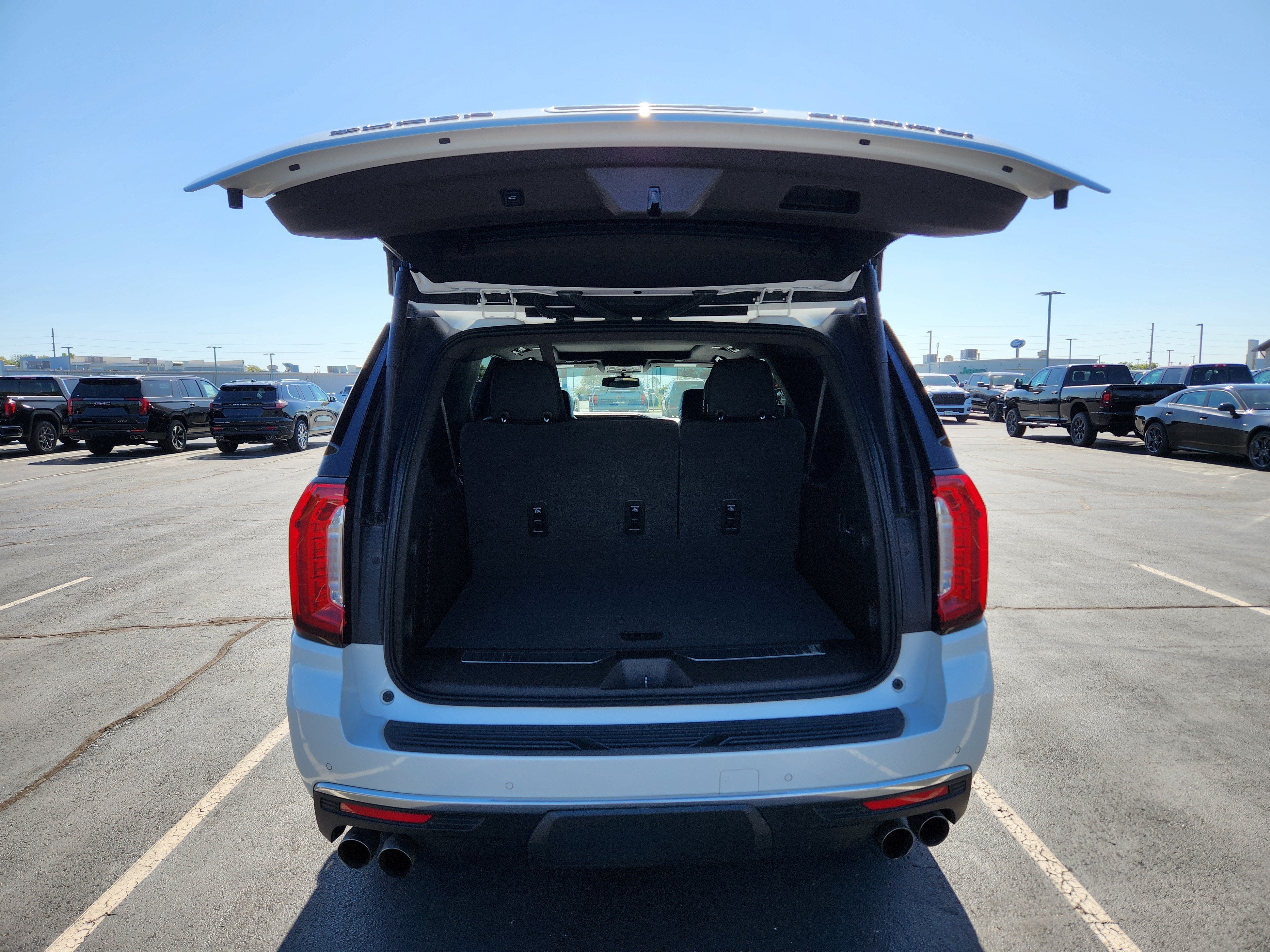 2022 GMC Yukon XL Denali