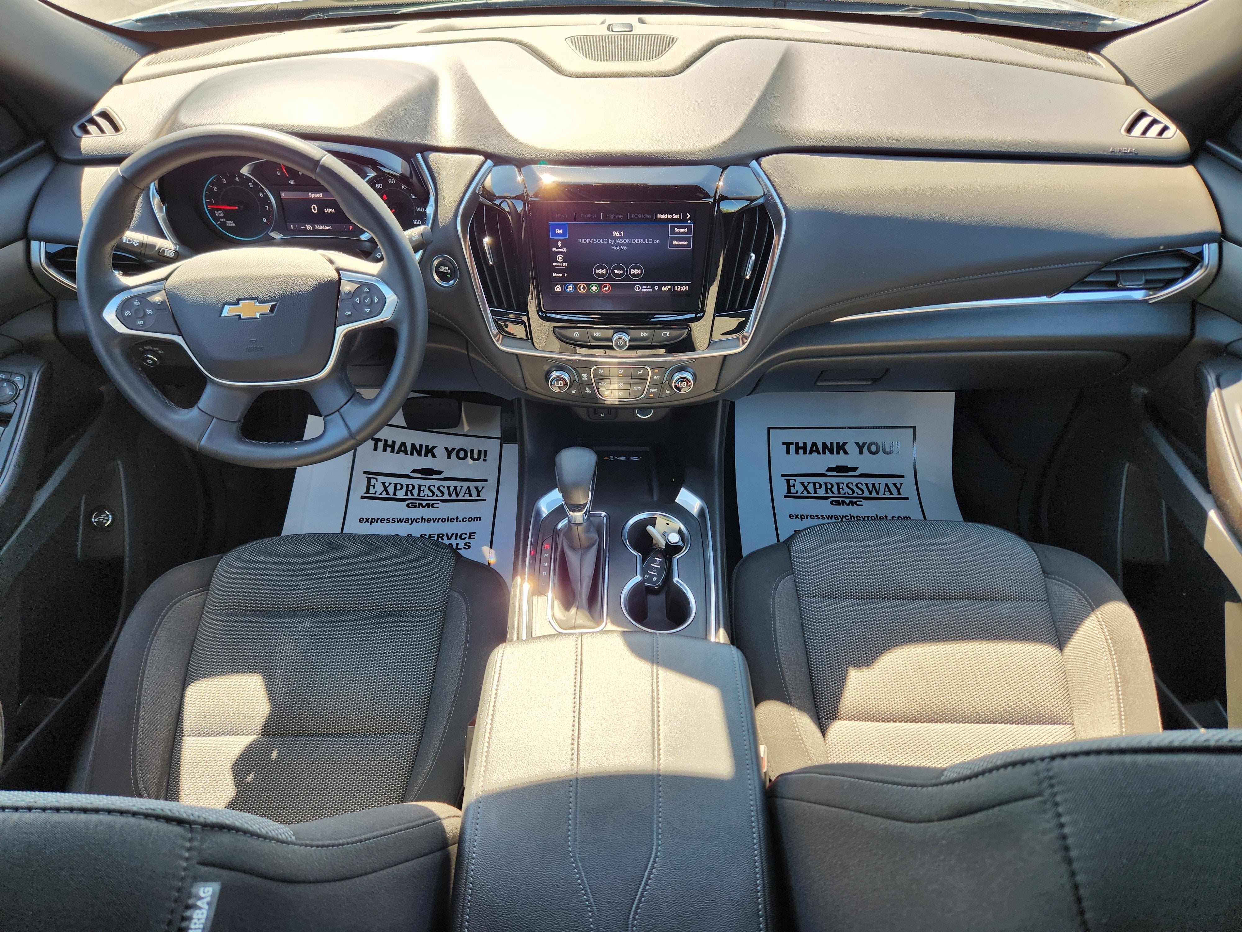 2023 Chevrolet Traverse LT Cloth