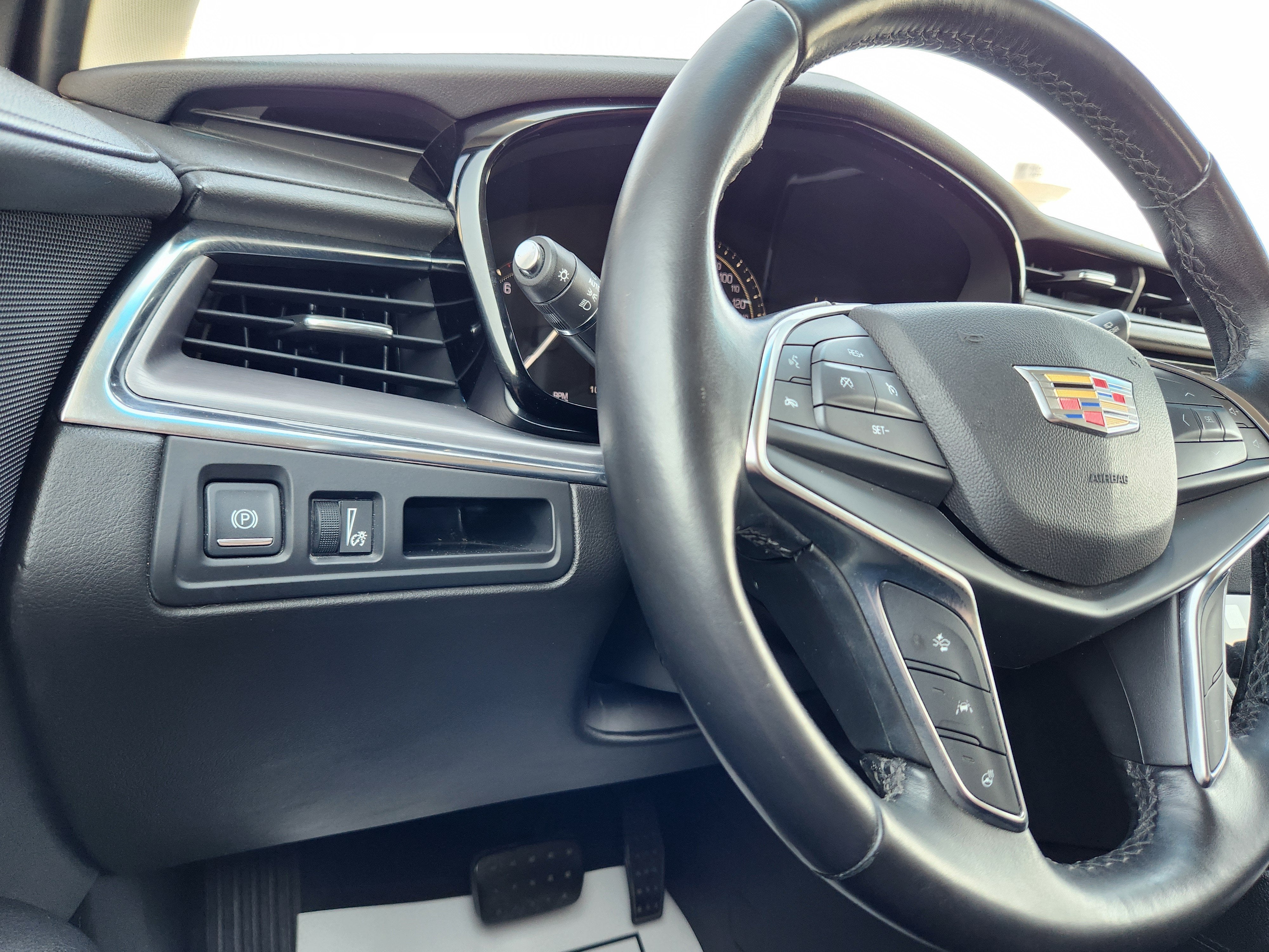 2019 Cadillac XT5 Premium Luxury FWD