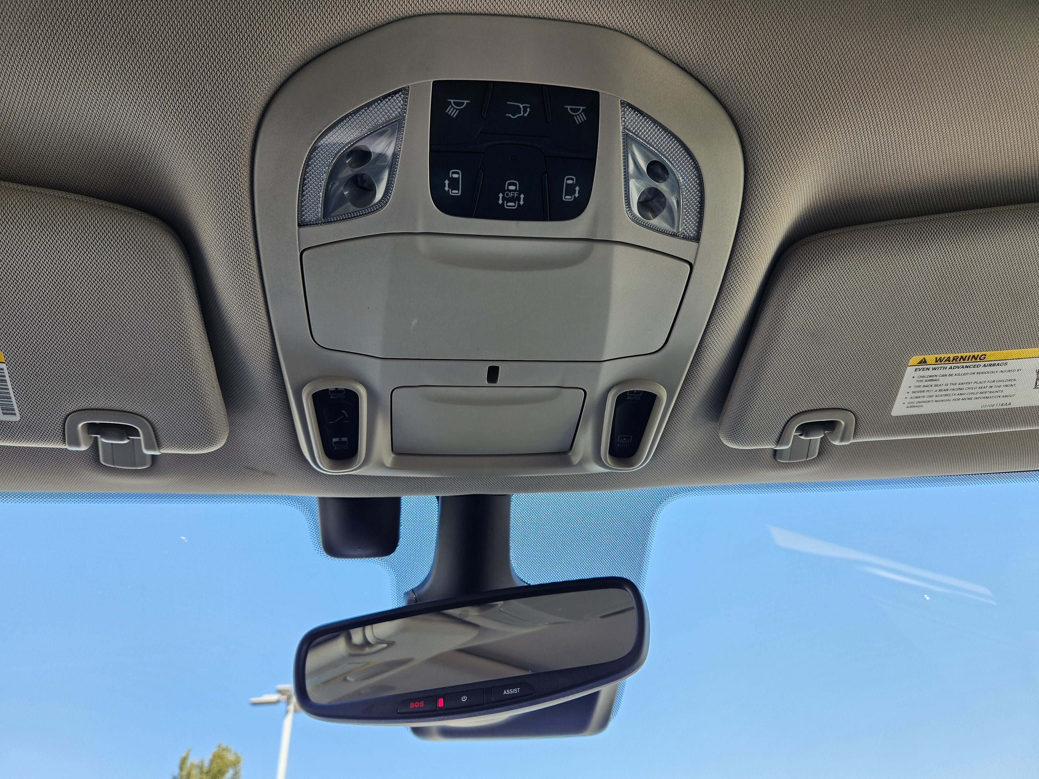 2022 Chrysler Pacifica Limited AWD
