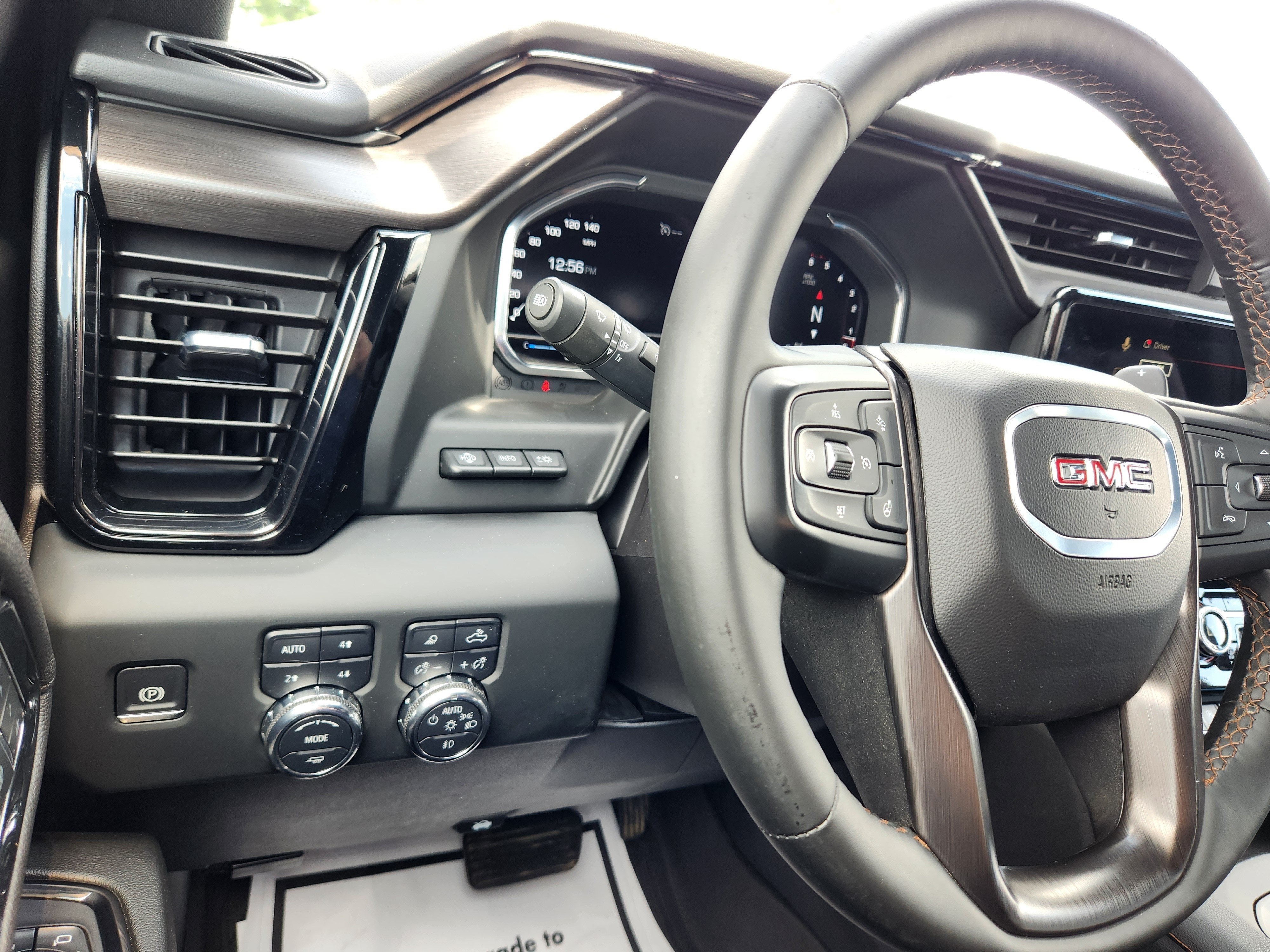 2024 GMC Sierra 1500 AT4
