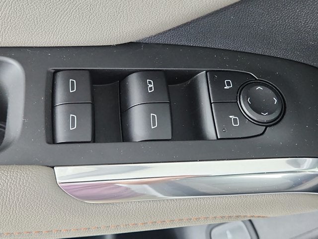 2025 Chevrolet Traverse FWD LT