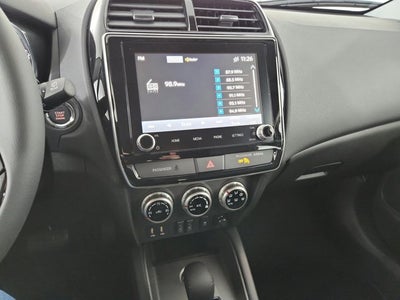 2026 Mitsubishi Outlander Sport SE