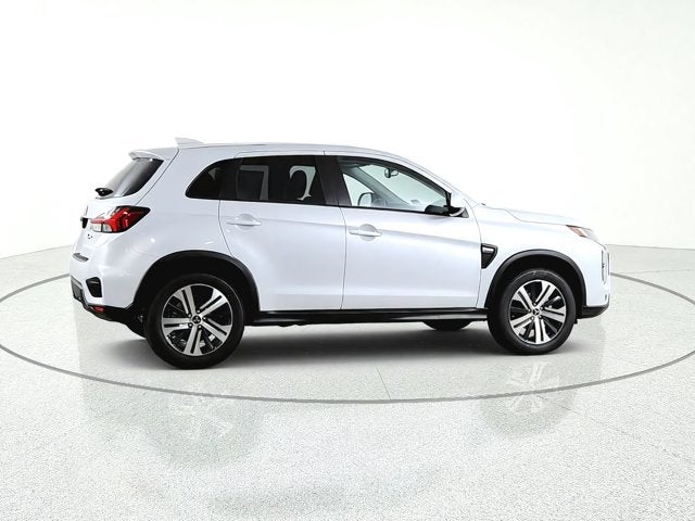 2027 Mitsubishi Outlander Sport ES