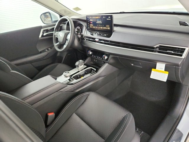 2026 Mitsubishi Outlander ES