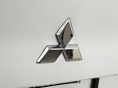 2026 Mitsubishi Outlander ES