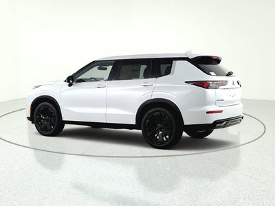 2026 Mitsubishi Outlander SE