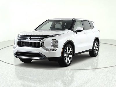 2026 Mitsubishi Outlander SE