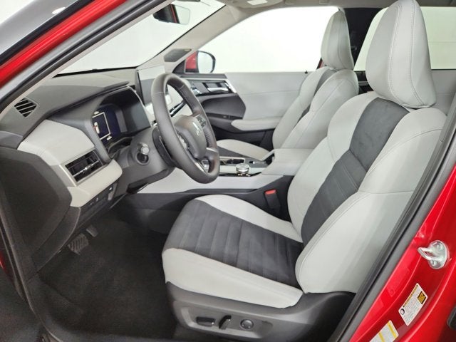 2026 Mitsubishi Outlander Base