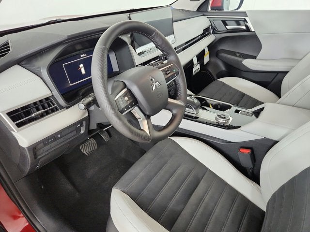 2026 Mitsubishi Outlander Base