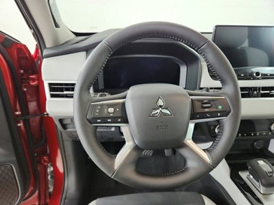 2026 Mitsubishi Outlander Base