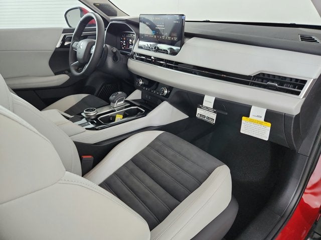 2026 Mitsubishi Outlander Base