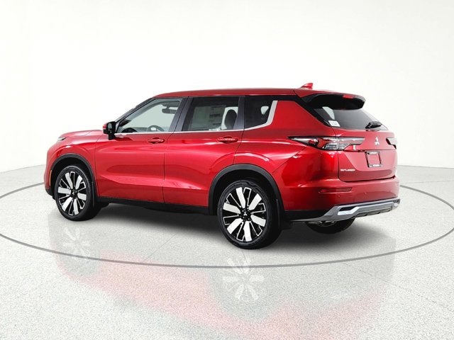 2026 Mitsubishi Outlander Base