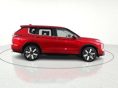 2026 Mitsubishi Outlander Base