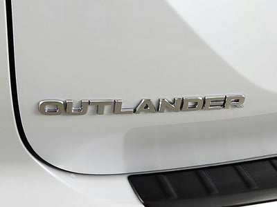 2026 Mitsubishi Outlander Base