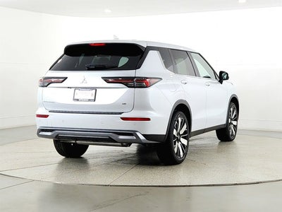 2026 Mitsubishi Outlander Base
