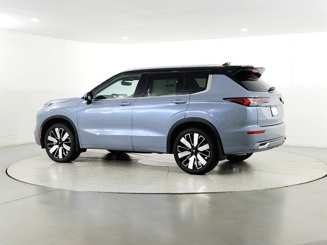 2026 Mitsubishi Outlander SEL