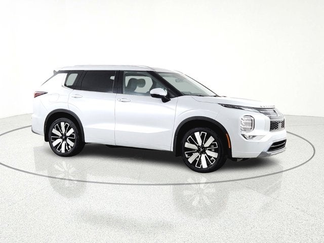 2026 Mitsubishi Outlander SEL