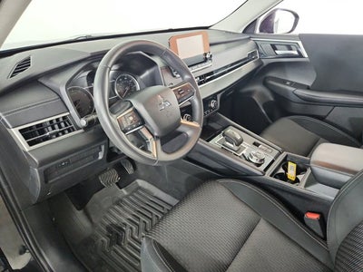 2024 Mitsubishi Outlander ES