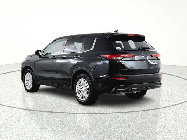2024 Mitsubishi Outlander ES