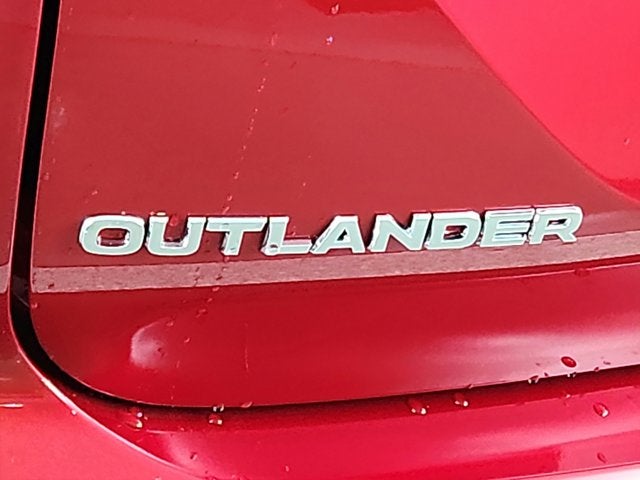 2026 Mitsubishi Outlander ES