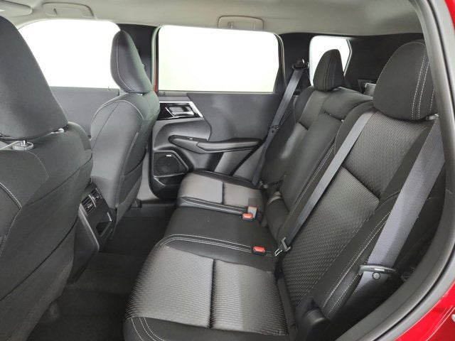 2026 Mitsubishi Outlander ES