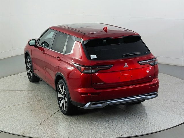 2025 Mitsubishi Outlander SE