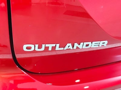 2025 Mitsubishi Outlander SE