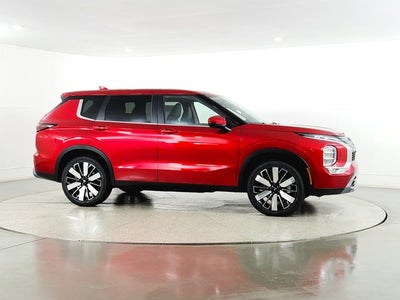 2026 Mitsubishi Outlander Base