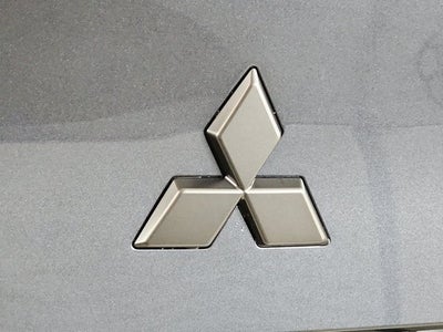 2027 Mitsubishi Outlander LE