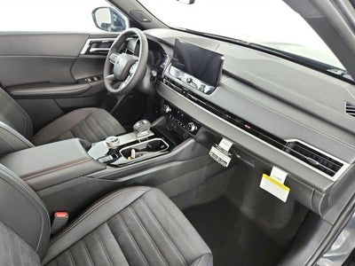 2027 Mitsubishi Outlander LE