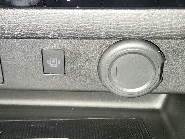 2027 Mitsubishi Outlander LE