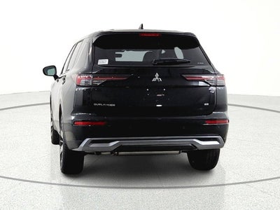 2026 Mitsubishi Outlander SE