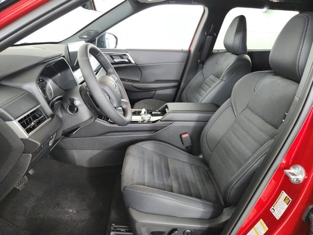 2026 Mitsubishi Outlander Base