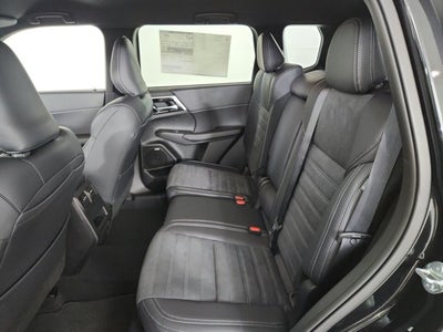 2026 Mitsubishi Outlander LE