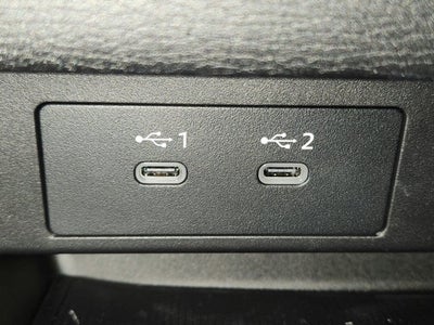 2026 Mitsubishi Outlander LE