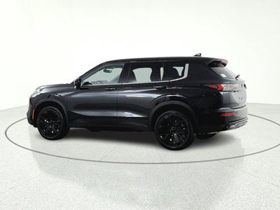 2026 Mitsubishi Outlander LE