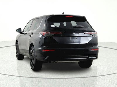 2026 Mitsubishi Outlander LE