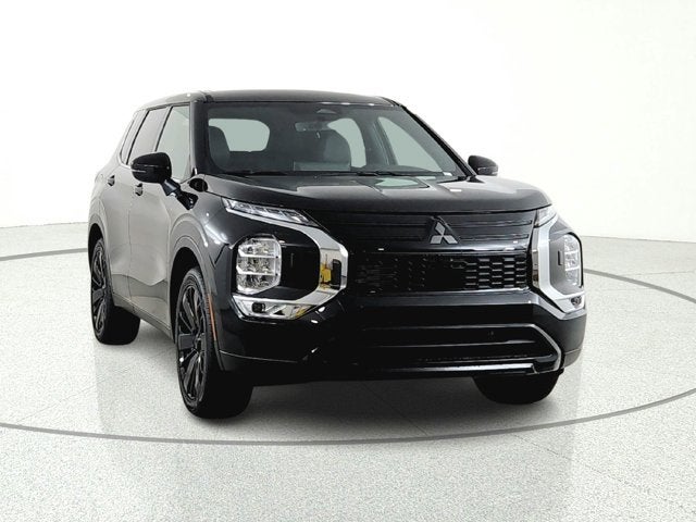 2026 Mitsubishi Outlander LE