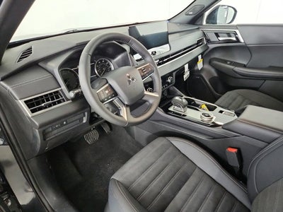 2026 Mitsubishi Outlander LE