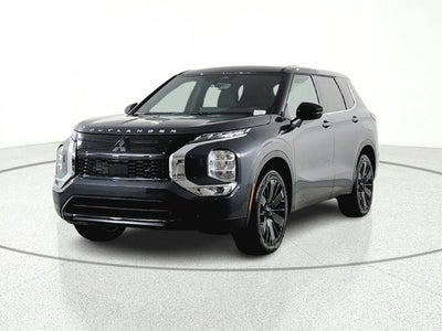 2026 Mitsubishi Outlander LE