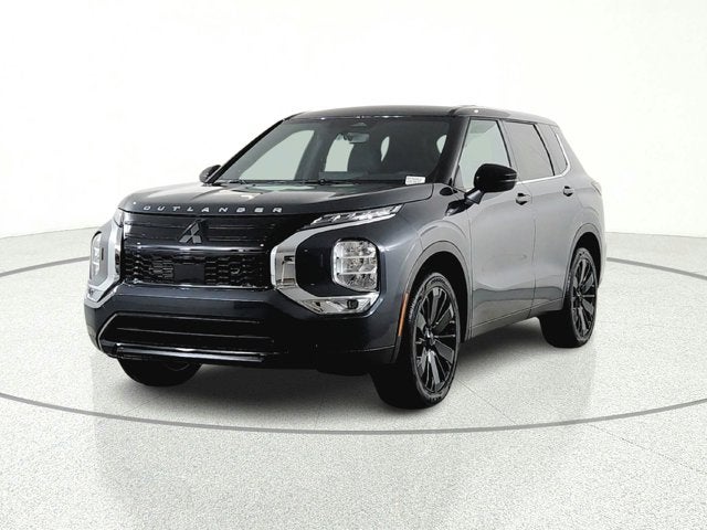 2026 Mitsubishi Outlander LE