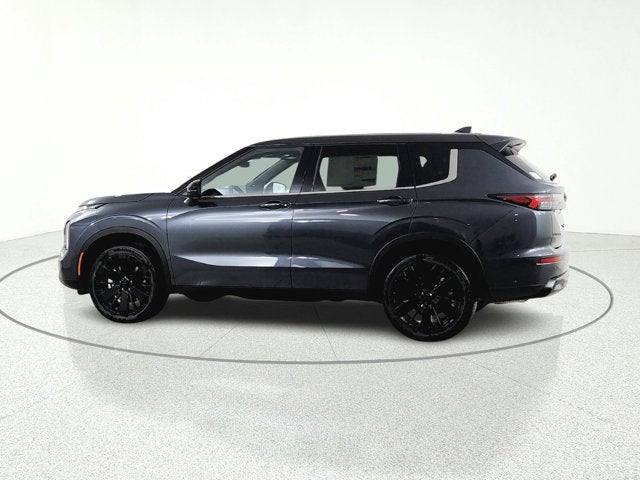 2026 Mitsubishi Outlander LE