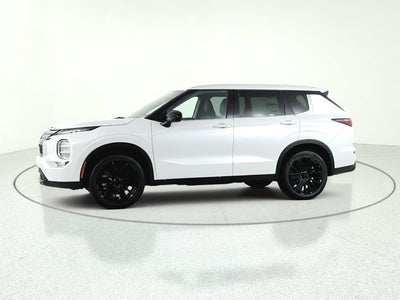 2026 Mitsubishi Outlander LE