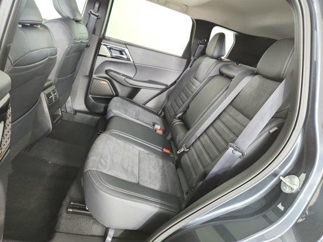 2026 Mitsubishi Outlander Base