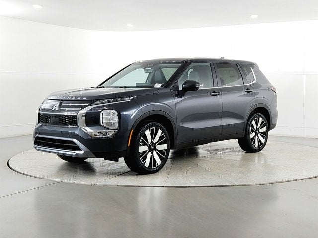 2026 Mitsubishi Outlander Base