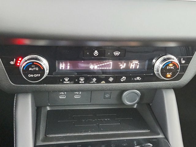 2026 Mitsubishi Outlander Base