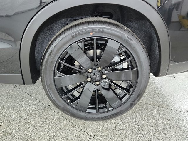 2027 Mitsubishi Outlander LE